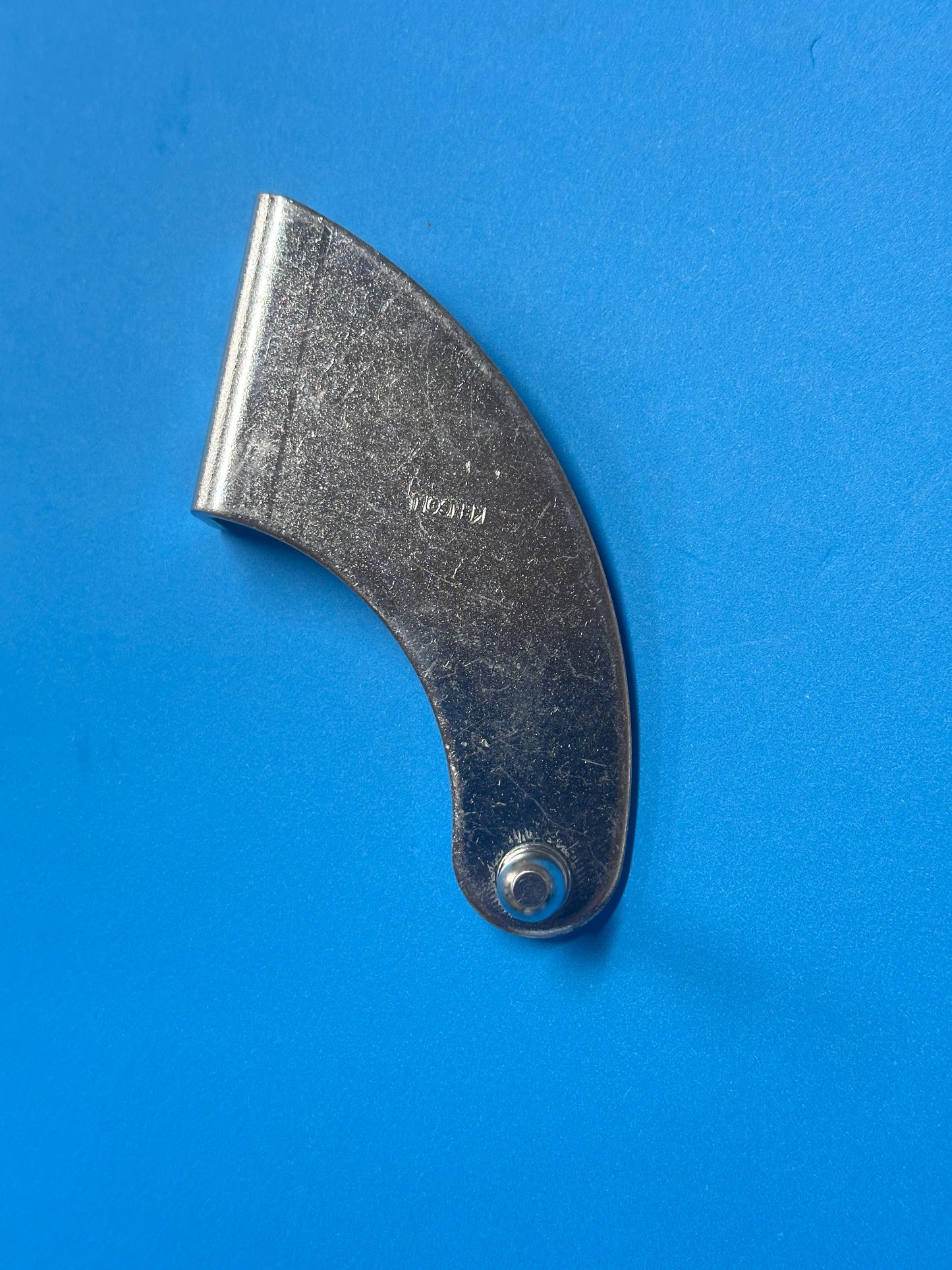Left Banana Bracket